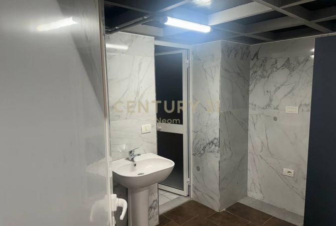 Business Property in Sale 1+1 in Tirana - 560,000 Euro