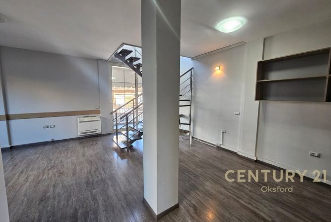 JEPET ME QIRA PER ZYRA DY KATE TE NJE GODINE TEK 21 DHJETORI !