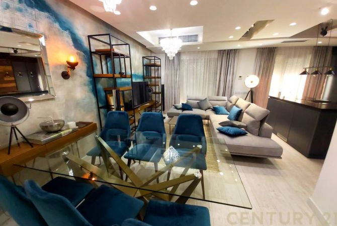 Appartamento in affitto a Tirana 2+1, Arredato