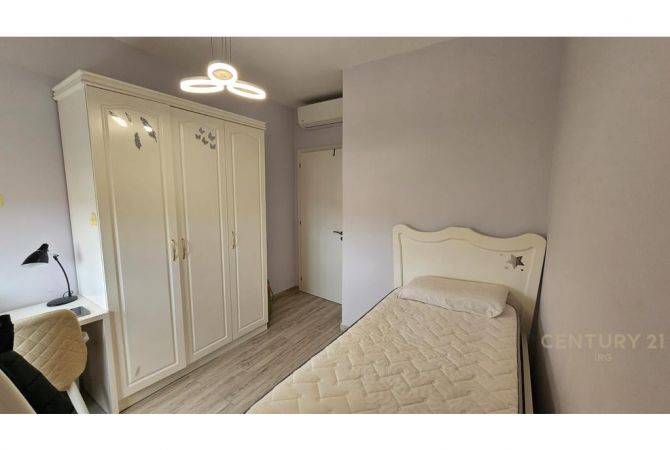 APARTAMENT 2+1 TEK 21 DHJETORI !