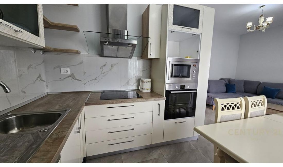 Shtepi ne shitje Apartament ne Durres, 2+1, Mobilimi E mobiluar, Pagesa 225,000  Euro.