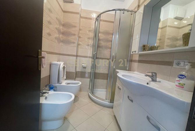 Shtepi ne shitje Apartament ne Durres, 1+1, Mobilimi E mobiluar, Pagesa 80,000  Euro.