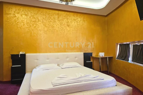 🏢 Godine Multifunksionale me Qira ne Sauk te Ri | Buze Rruges Kryesore & Mundesi Ideale Biznesi 🌟