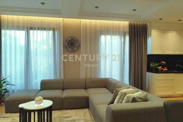 Shtepi ne shitje Vila Luksoze ne Tirane, 6+1, Mobilimi E mobiluar, Pagesa 800,000  Euro.