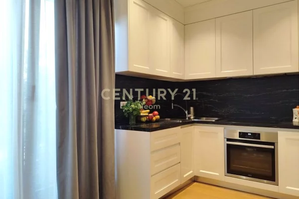 Shtepi ne shitje Vila Luksoze ne Tirane, 6+1, Mobilimi E mobiluar, Pagesa 800,000  Euro.