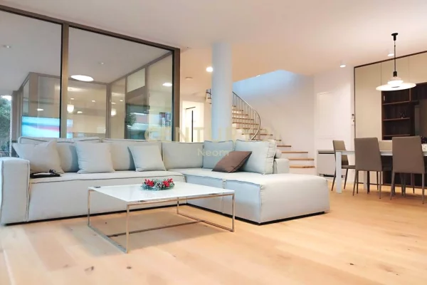 Villa di lusso in affitto a Tirana 4+1, Arredato