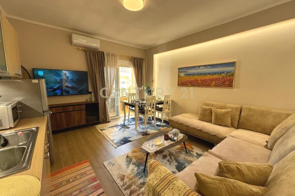 Shtepi ne shitje 1+1 ne Vlore - 165,000 Euro