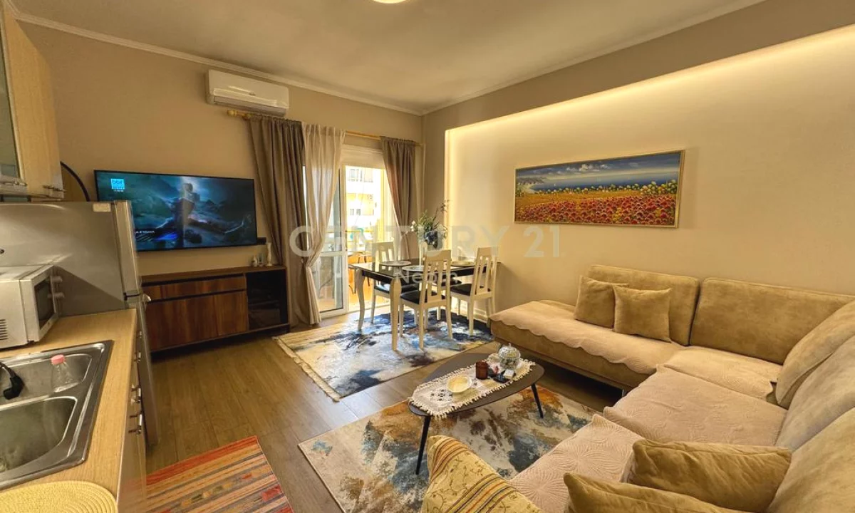 Shtepi ne shitje Apartament ne Vlore, 1+1, Mobilimi E mobiluar, Pagesa 165,000  Euro.