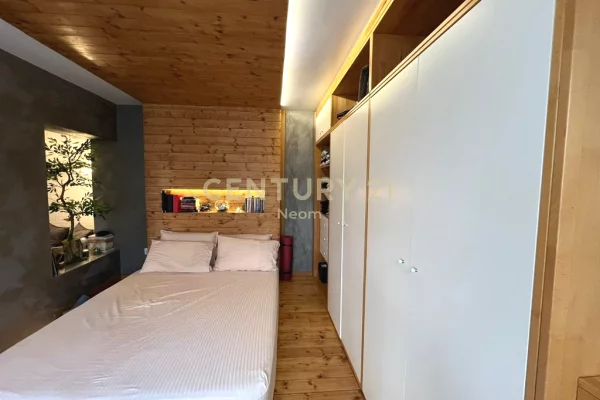 Shtepi ne shitje Apartament ne Tirane, 1+1, Mobilimi E mobiluar, Pagesa 160,000  Euro.