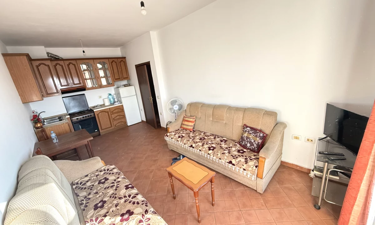 Appartamento in vendita a Tirana 1+1, Arredato