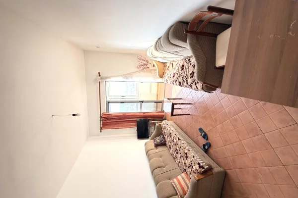 Appartamento in vendita a Tirana 1+1, Arredato