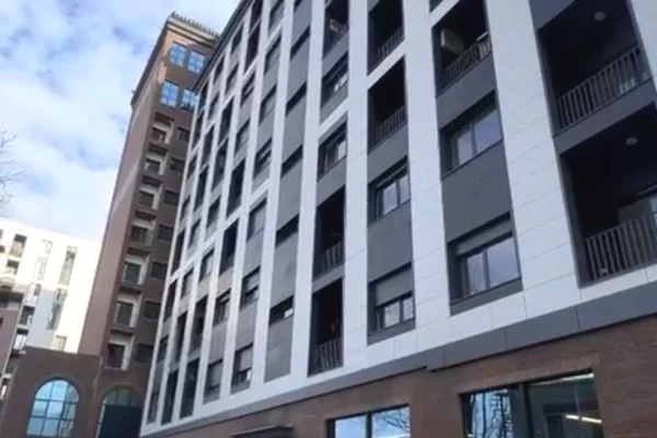 Shtepi ne shitje Apartament ne Tirane, 2+1, Mobilimi E mobiluar, Pagesa 190,000  Euro.