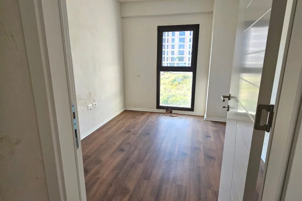 Shtepi ne shitje Apartament ne Tirane, 2+1, Mobilimi Bosh, pa mobiluar, Pagesa 160,000  Euro.