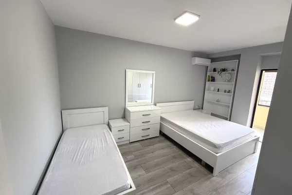 Shtepi ne shitje Apartament ne Tirane, 2+1, Mobilimi E mobiluar, Pagesa 269,000  Euro.