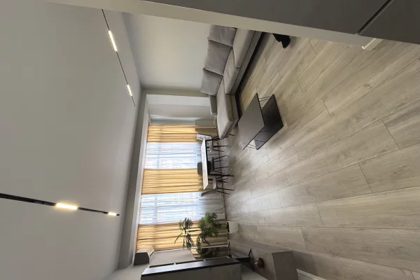 Shtepi me qera 2+1 ne Tirane - 850 Euro