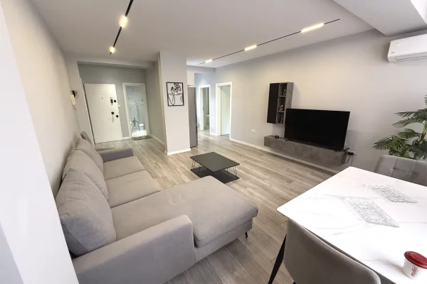 Shtepi me qera Apartament ne Tirane, 2+1, Mobilimi E mobiluar, Pagesa 850  Euro.