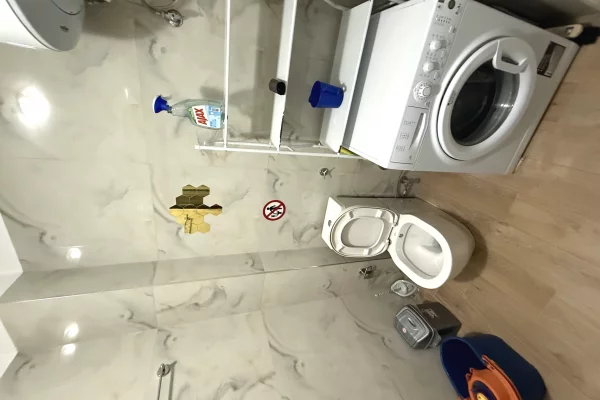 Shtepi me qera Apartament ne Tirane, 1+1, Mobilimi E mobiluar, Pagesa 530  Euro.