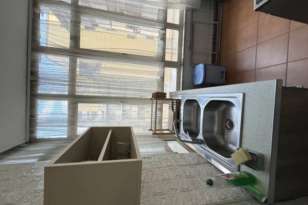 Shtepi me qera Apartament ne Tirane, 1+1, Mobilimi E mobiluar, Pagesa 530  Euro.