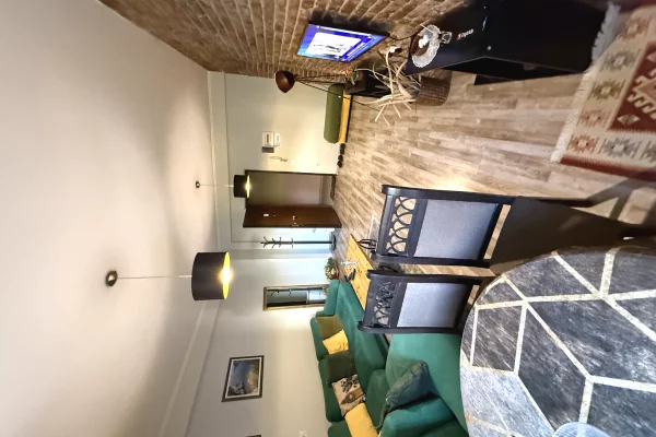 Shtepi me qera Apartament ne Tirane, 1+1, Mobilimi E mobiluar, Pagesa 530  Euro.