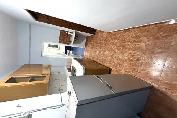 Shtepi me qera Apartament ne Tirane, 1+1, Mobilimi E mobiluar, Pagesa 33,000  Leke.