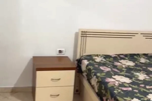 Shtepi me qera 1+1 ne Tirane - 30,000 Leke