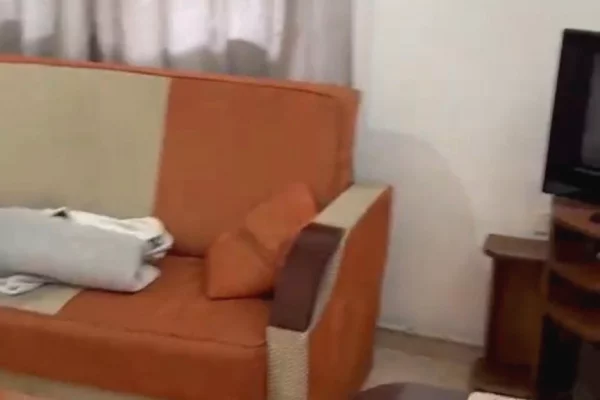 Shtepi me qera Apartament ne Tirane, 1+1, Mobilimi E mobiluar, Pagesa 30,000  Leke.