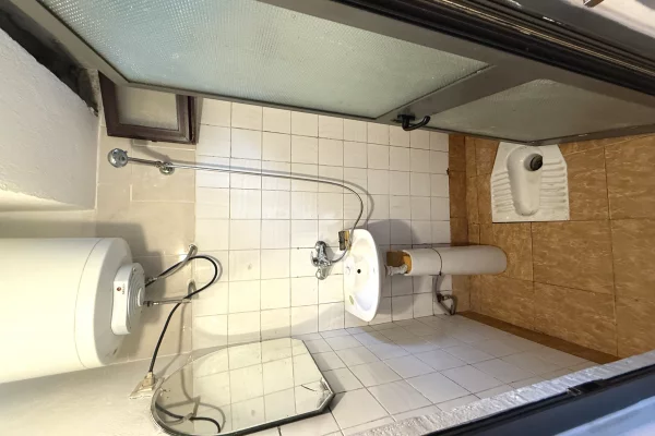 Shtepi me qera Apartament ne Tirane, Garsoniere, Mobilimi E mobiluar, Pagesa 25,000  Leke.