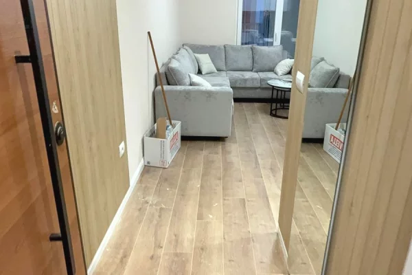 Shtepi me qera Apartament ne Tirane, 1+1, Mobilimi E mobiluar, Pagesa 65,000  Leke.