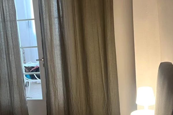Shtepi me qera Apartament ne Tirane, 1+1, Mobilimi E mobiluar, Pagesa 60,000  Leke.