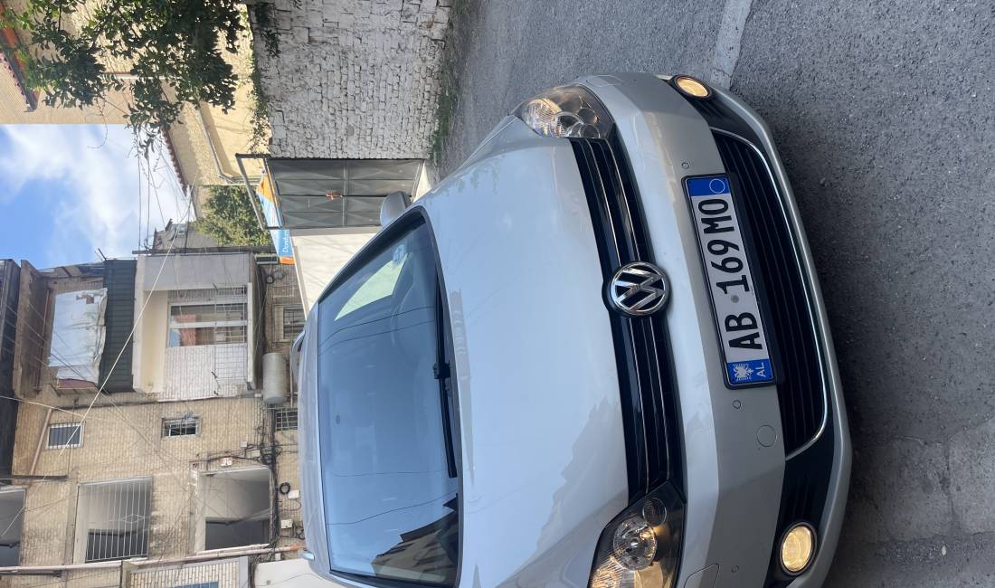 Auto in Vendita a Tirana, Volkswagen, 2009 Benzine,Kambio Automatik Pagamento 6,900  Euro.
