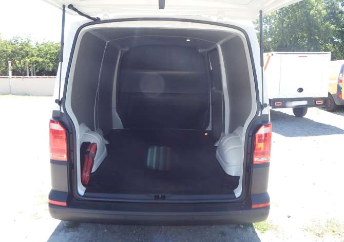 Auto in Vendita a Tirana, Volkswagen, 2021 Elektrike,Kambio Automatik Pagamento 25,000  Euro.