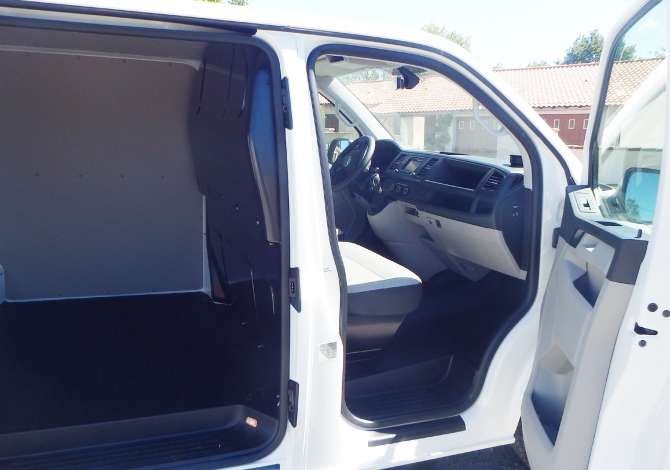 Auto in Vendita a Tirana - 25,000 Euro