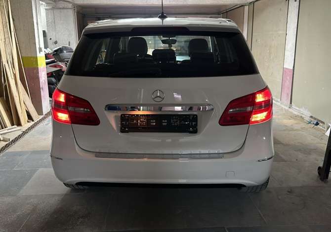 Auto in Vendita a Tirana - 8,500 Euro