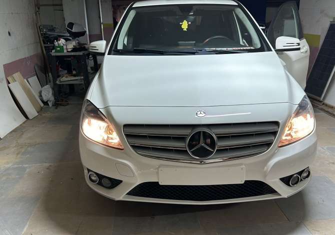 Auto in Vendita a Tirana - 8,500 Euro