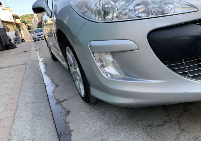 Auto in Vendita a Tirana, Peugeot, 2007 Diesel,Kambio Manual Pagamento 2,800  Euro.