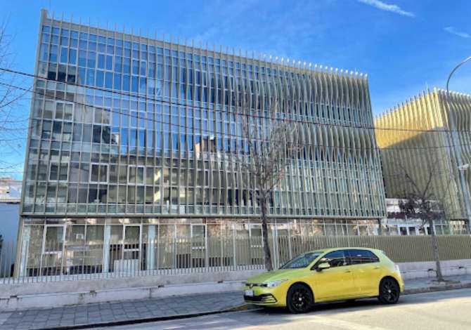 Ambient biznesi me qera 4+1 ne Tirane - 404 Euro