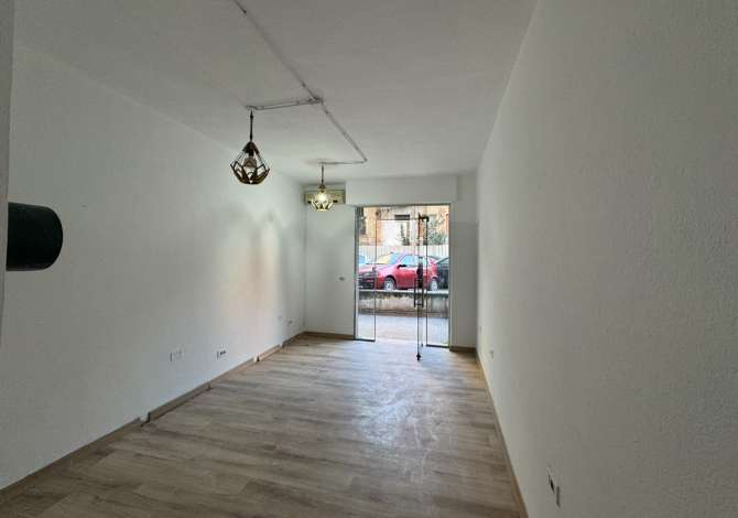 Ambient biznesi me qera 1+1 ne Tirane - 400 Euro