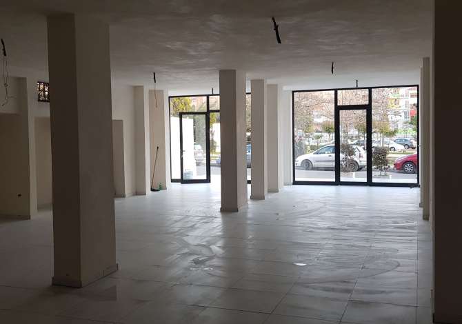Ambient biznesi me qera 1+1 ne Tirane - 150,000 Leke