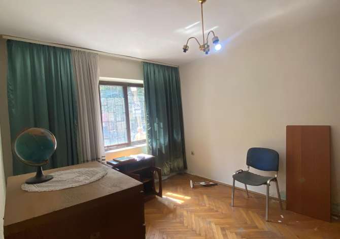 Business Property in Sale 1+1 in Tirana - 165,000 Euro