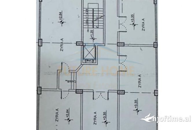 Ambiente Commerciale in Affitto 3+1 a Tirana - 1,500 Euro
