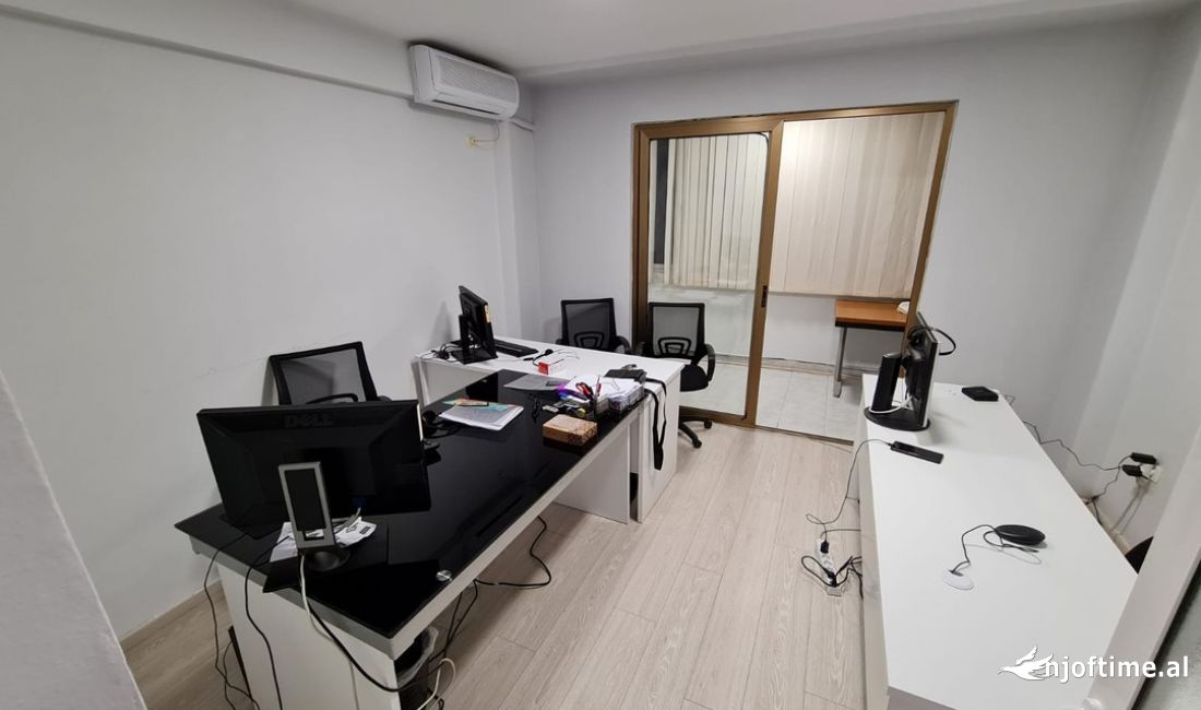 📍Bllok ,Zyre me qera tek Lsi