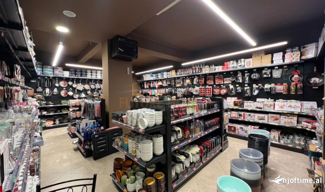 Blloku, Tirane. Qera, Ambient Biznesi, 