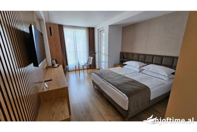 Shkoze, Tirane , Shitet, Hotel, 