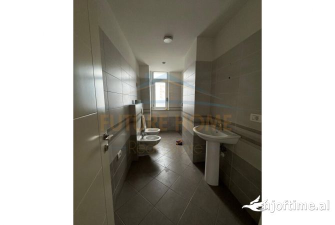 Qera, Ambient Biznesi, Turdiu Center, Rruga e Barrikadave, Tirane.