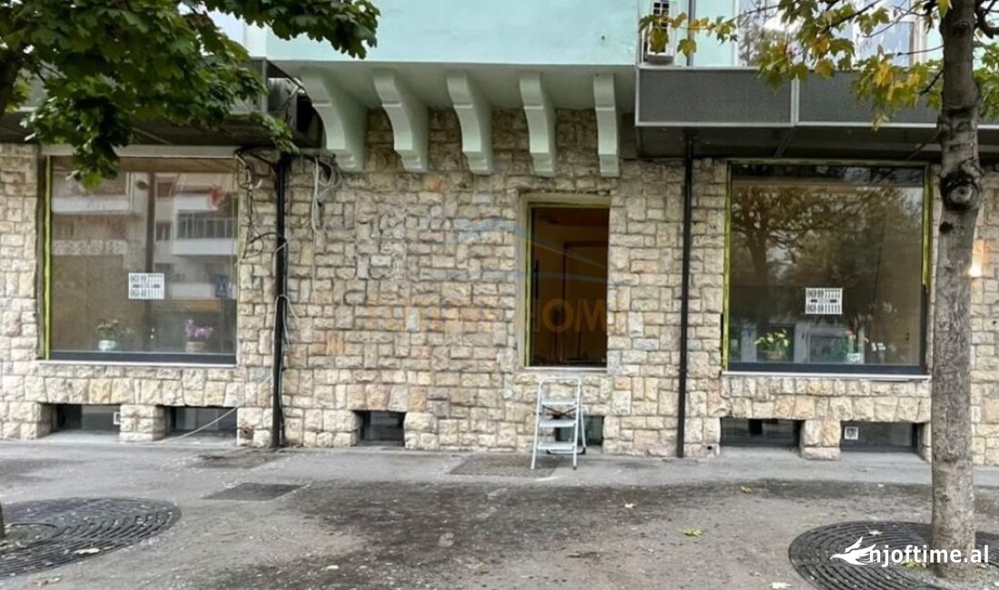 Bulevardi Zogu i Pare, Tirane , Shitet,Ambient biznesi, 