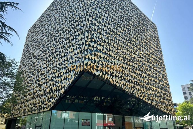 Bllok Qera,Ambient Zyrash,