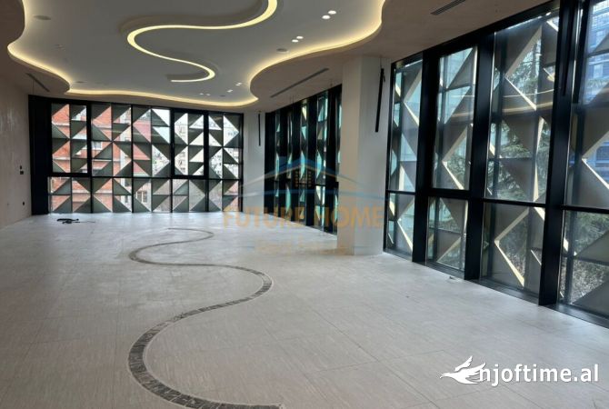 Bllok Qera,Ambient Zyrash,