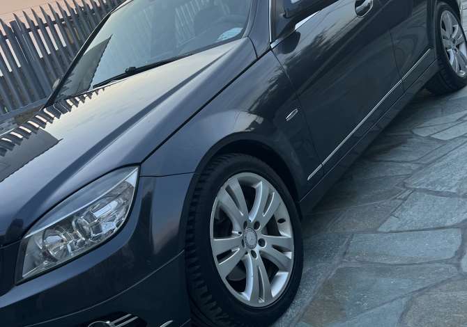Auto in Vendita a Tirana - 6,000 Euro