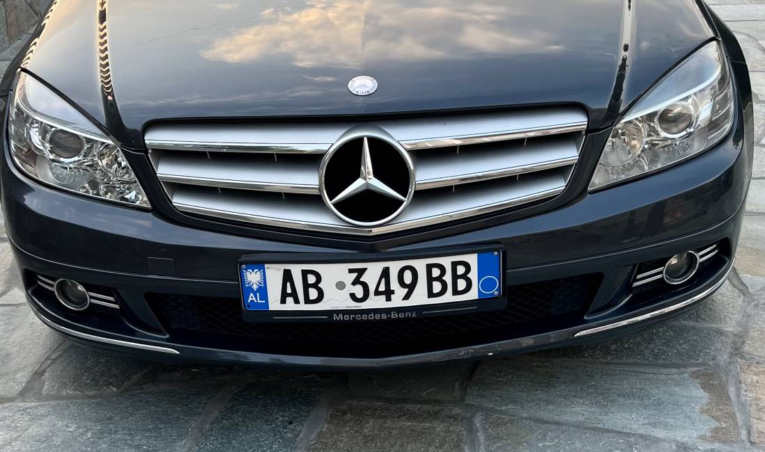 Auto in Vendita a Tirana, Mercedes-Benz, 2007 Diesel,Kambio Manual Pagamento 6,000  Euro.
