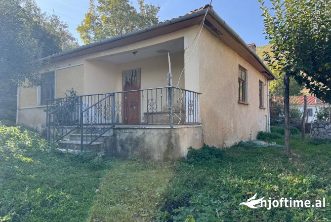 Shtepi ne shitje 2+1 ne Pogradec - 21,000 Euro